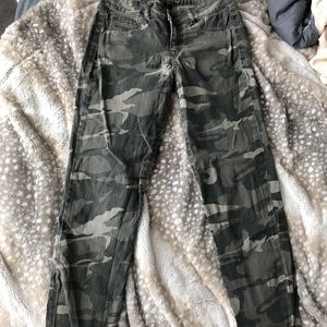 Rewash camo jeans